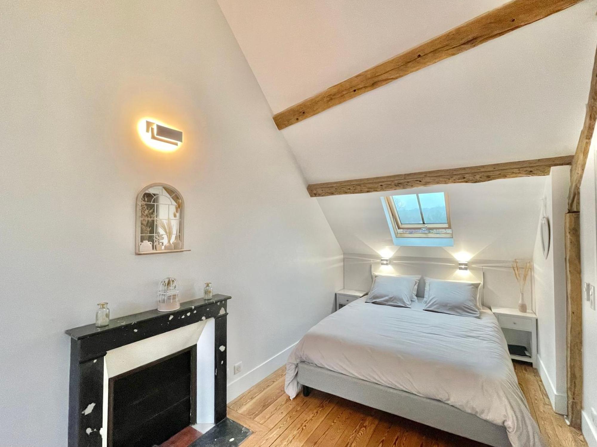 La Demeure Des Hotes 10 Minutes De Disney Couilly-Pont-aux-Dames Bagian luar foto